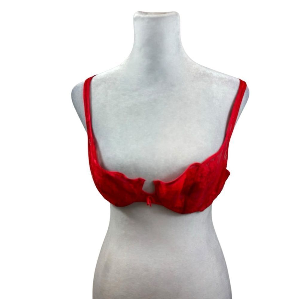 Vintage Lady Manhattan Brand Red Lace Bra Size 36B